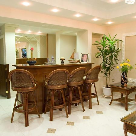 Hotel Viana Лутра-Эдипсу Экстерьер фото