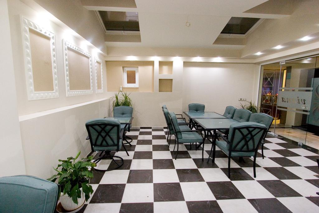 Hotel Viana Лутра-Эдипсу Экстерьер фото
