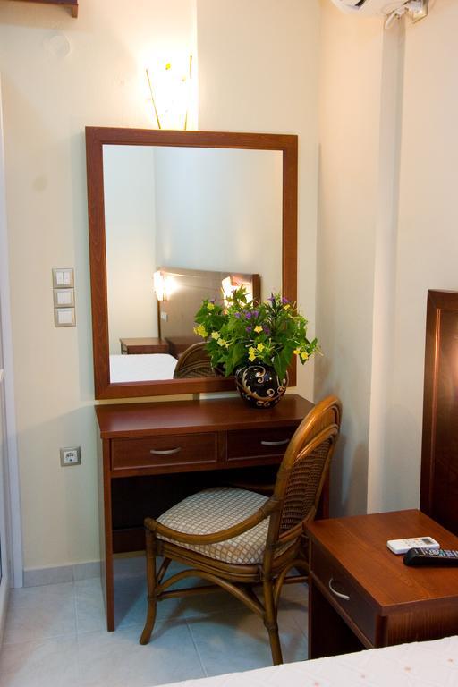 Hotel Viana Лутра-Эдипсу Экстерьер фото