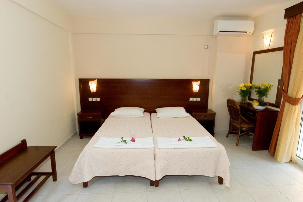 Hotel Viana Лутра-Эдипсу Экстерьер фото